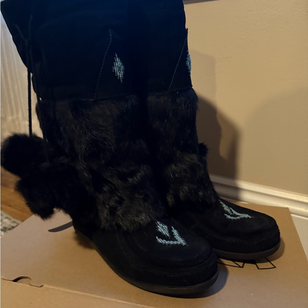 Original Mukluk Boots - Black Fur-Trimmed Women's Boots